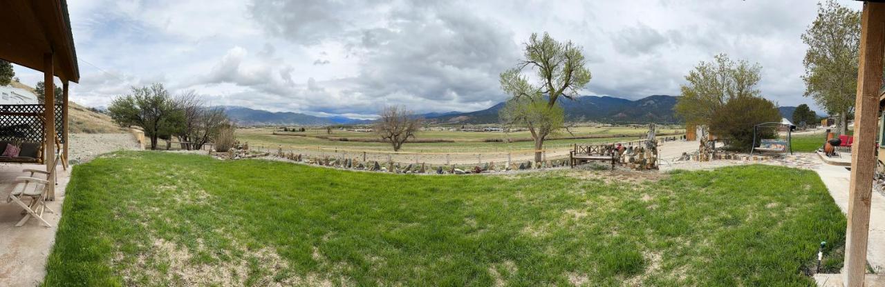 Private Retreat On Working Horse And Cattle Ranch Villa Salida Bagian luar foto