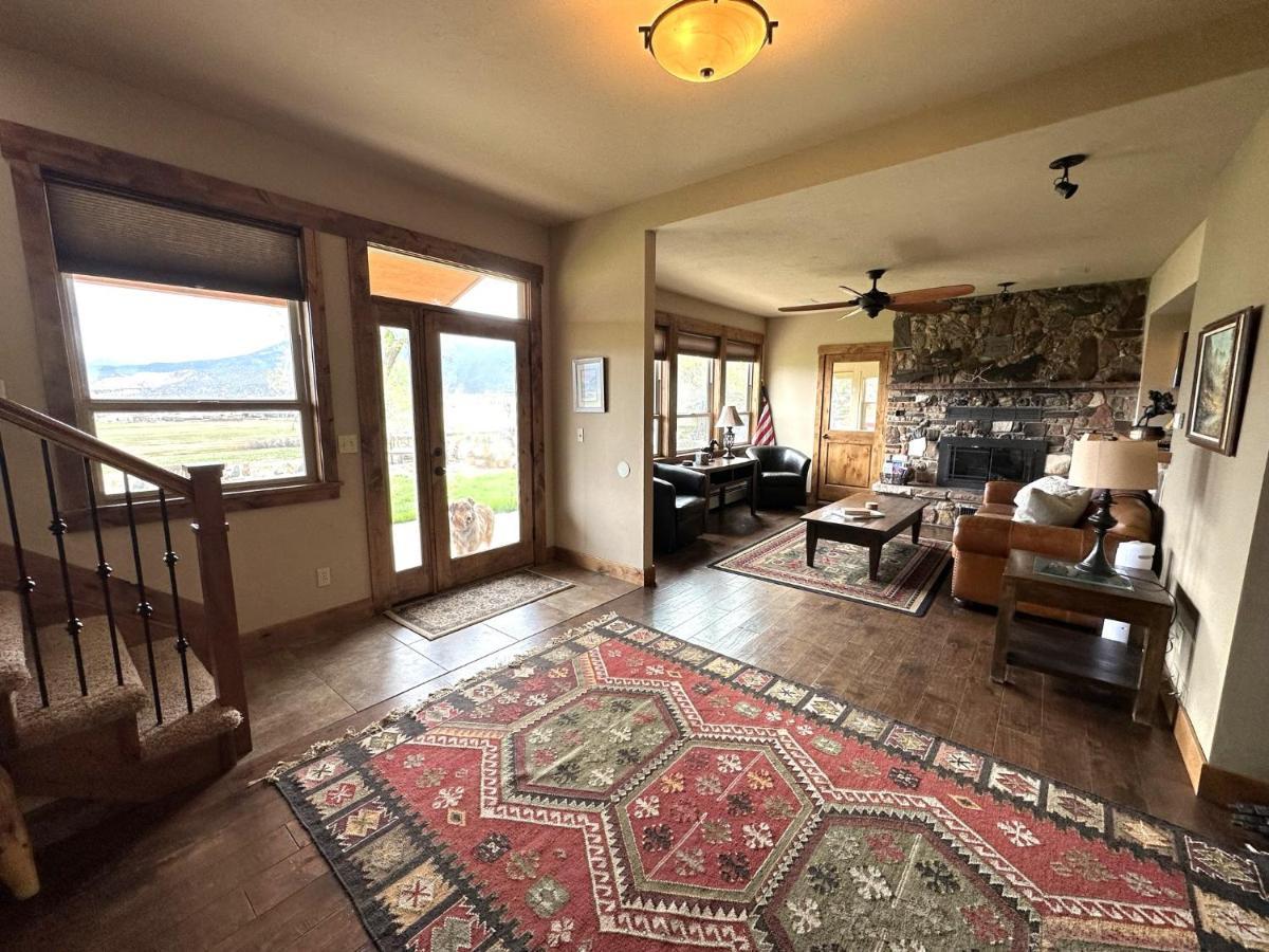 Private Retreat On Working Horse And Cattle Ranch Villa Salida Bagian luar foto